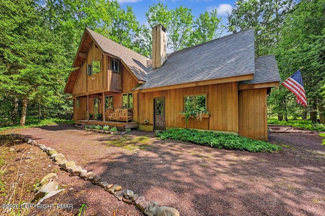 House in Pocono Pines, Pennsylvania, United States 3 - 18620589