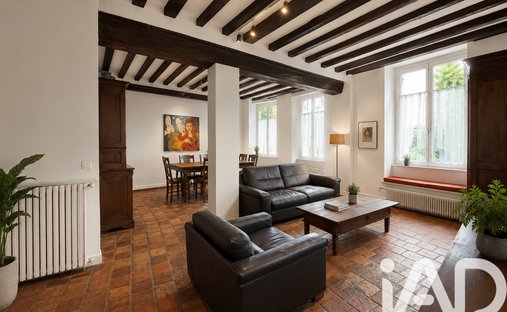 House in Centre Montmorency, Montmorency, France 1