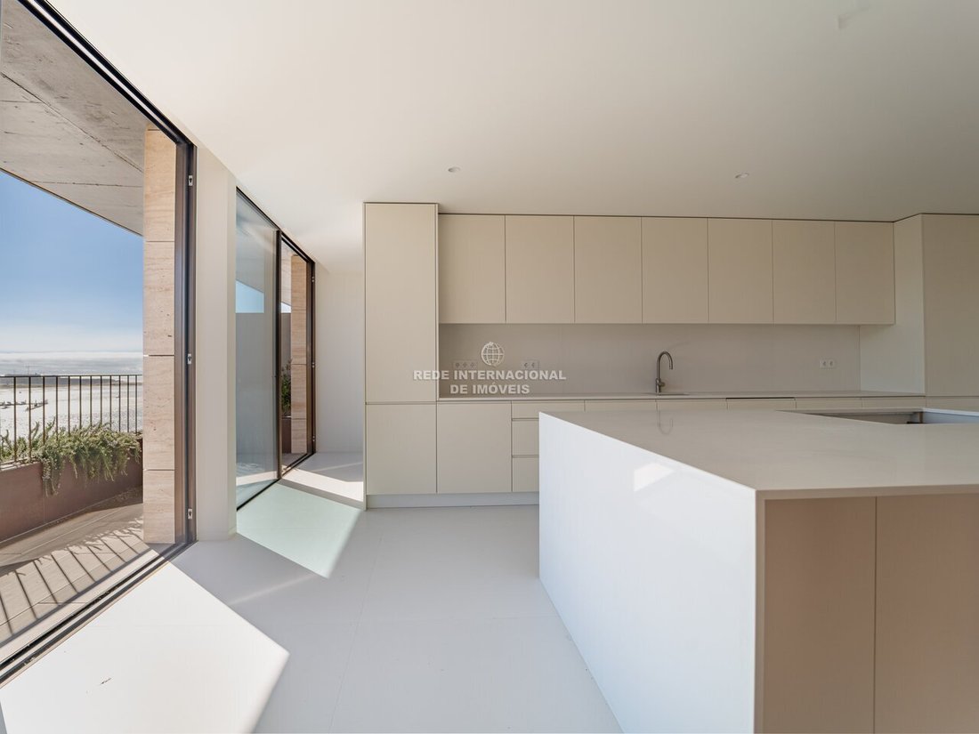 Apartment in Lordelo do Ouro e Massarelos, Porto District, Portugal 2 - 17546710