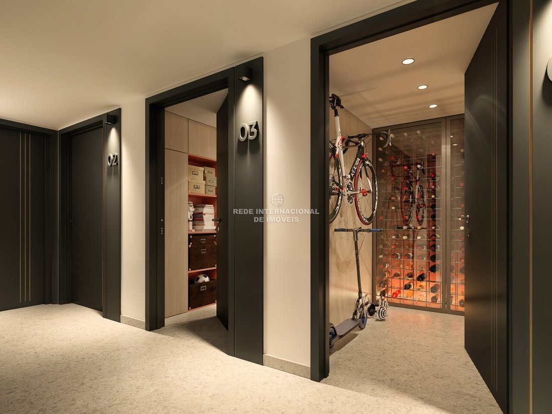 Apartment in Avenidas Novas, Lisbon, Portugal 3 - 17803953
