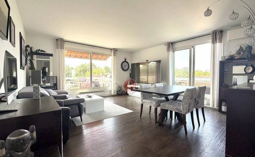 Appartement à Thiers, Le Raincy, France 1
