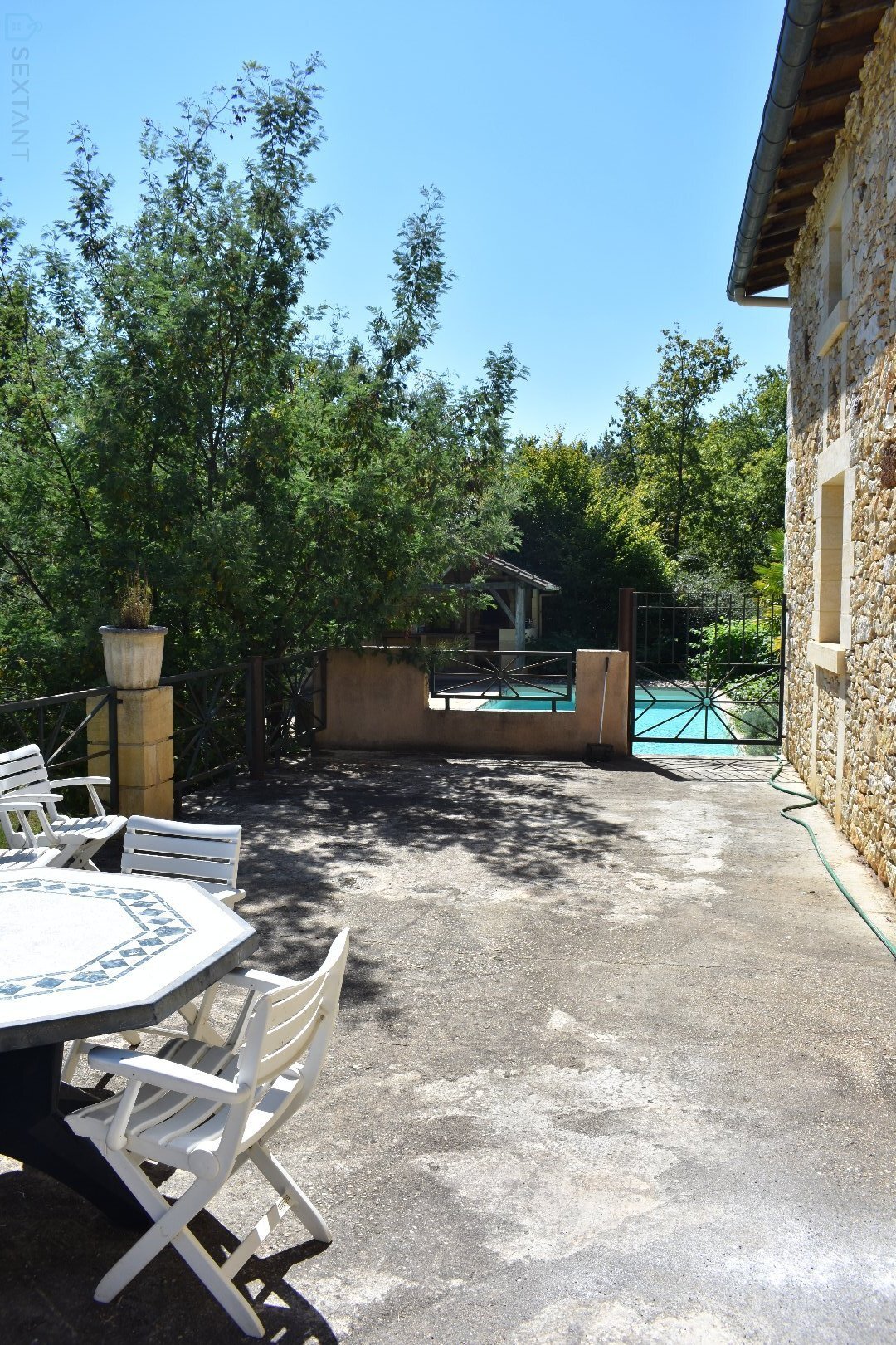 Estate in Rouffignac-Saint-Cernin-de-Reilhac, Nouvelle-Aquitaine, France 4 - 18622521