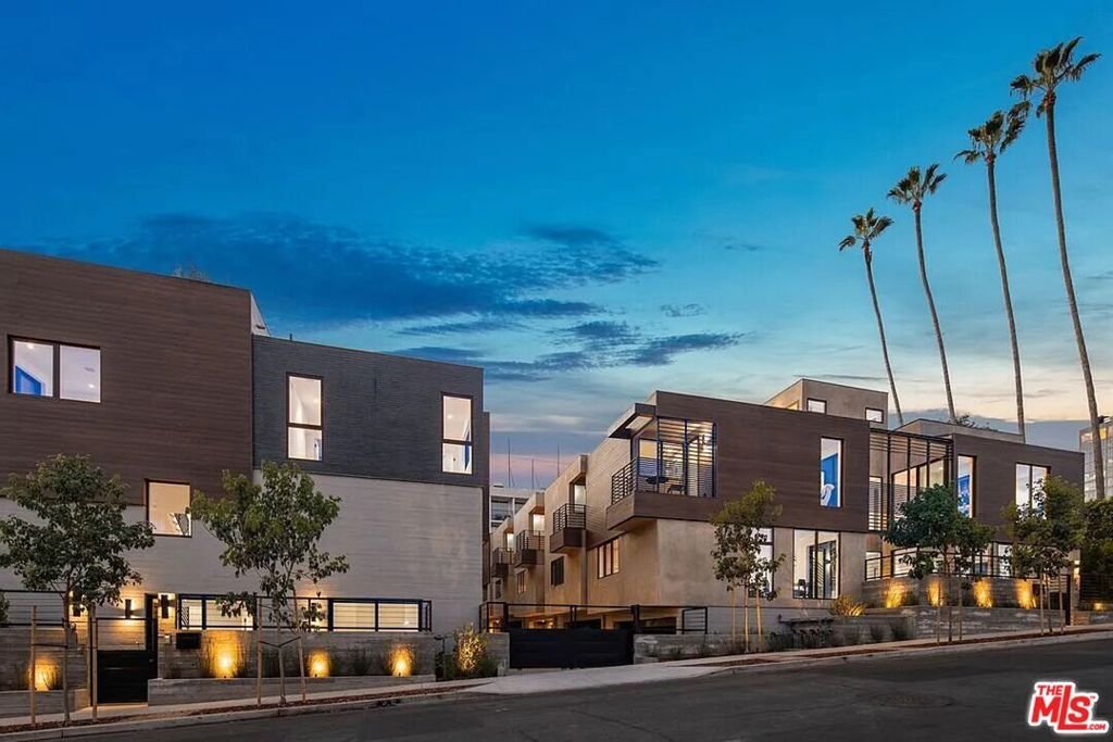 House in Los Angeles, California, United States 1 - 18594414
