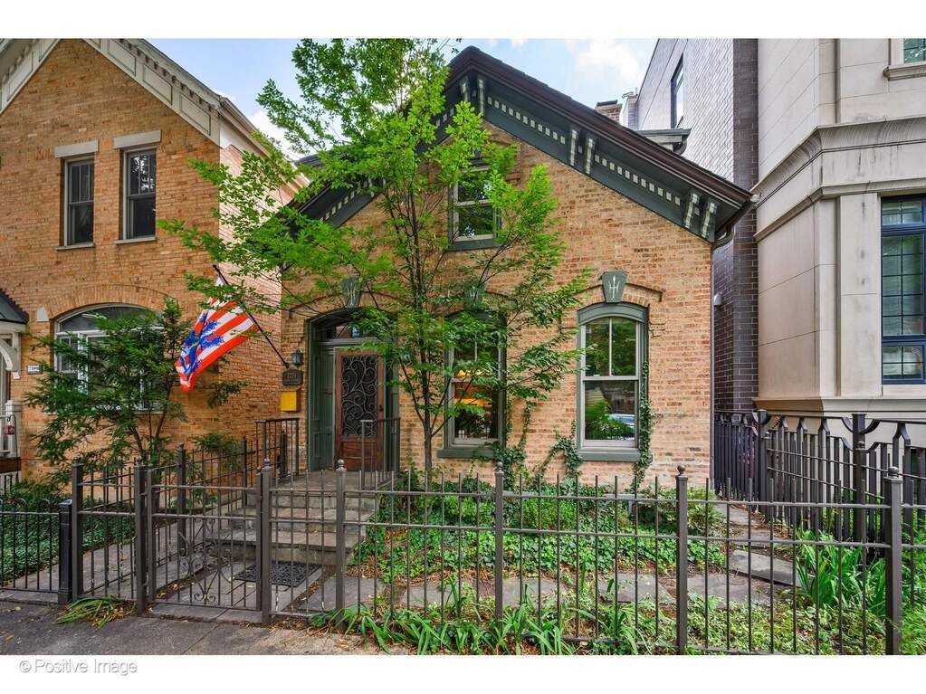 House in Chicago, Illinois, United States 1 - 18619897