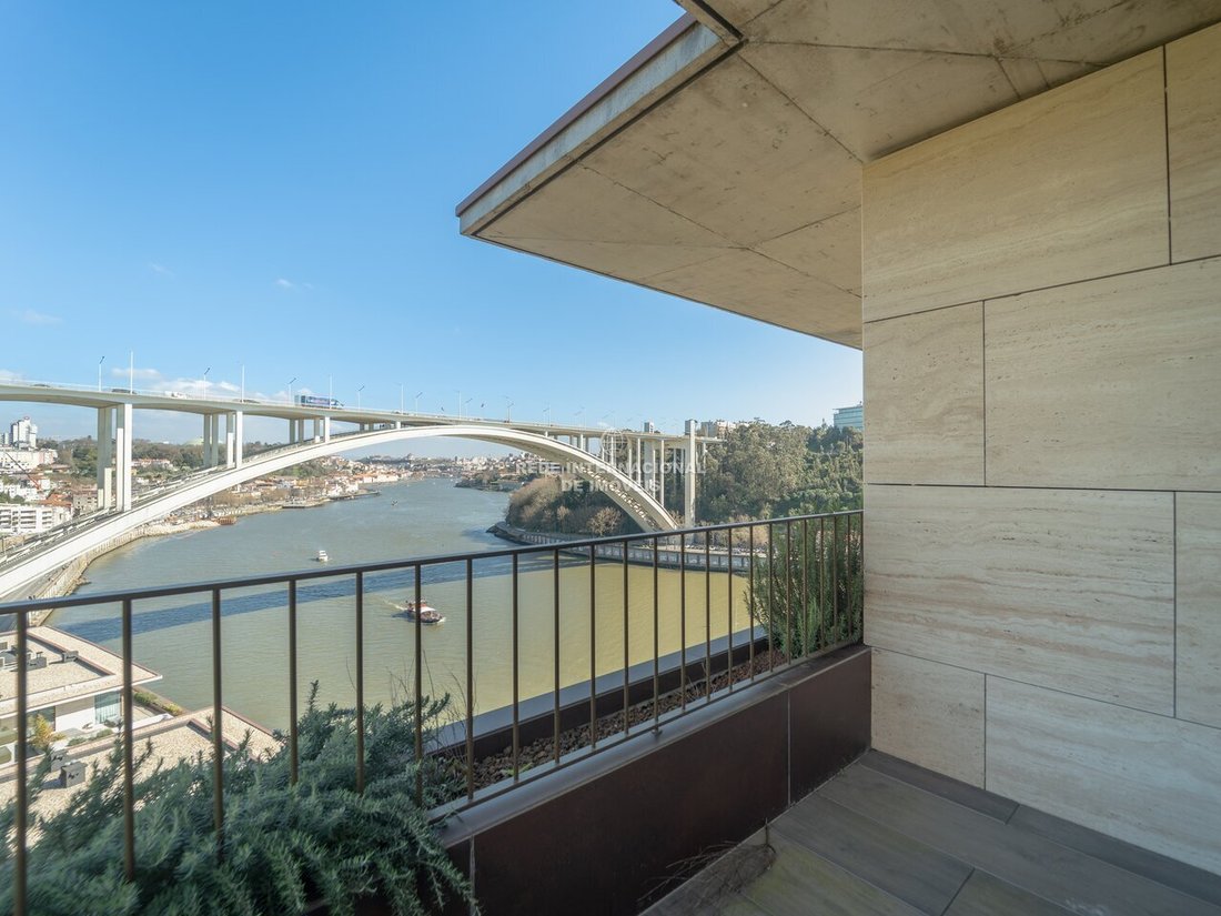 Apartment in Lordelo do Ouro e Massarelos, Porto District, Portugal 3 - 17546710