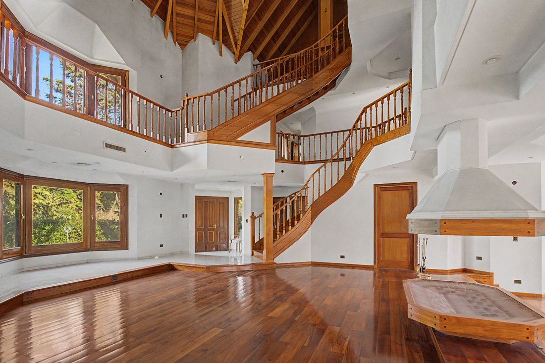 Townhouse in Ingeniero Maschwitz, Buenos Aires Province, Argentina 3 - 18615913