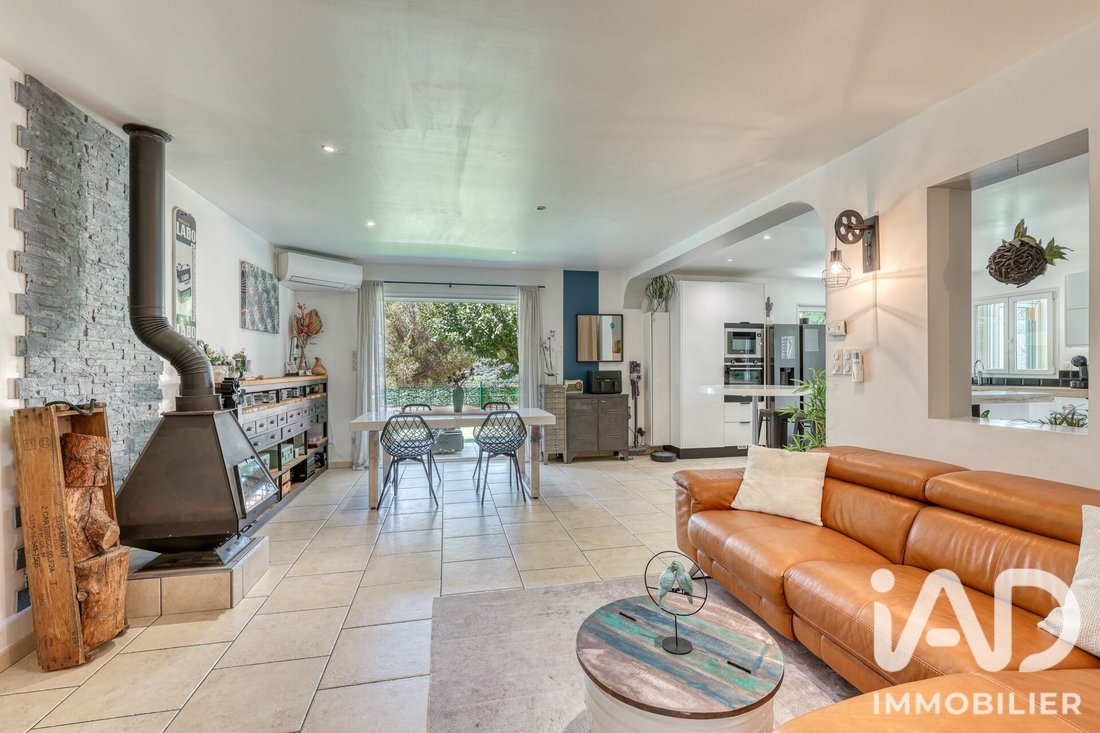 House in Nord Est, Bormes-les-Mimosas, France 3 - 18130400