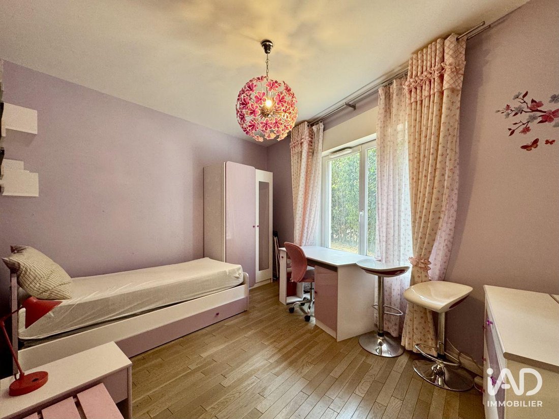 Apartment in Epinettes, Issy-les-Moulineaux, France 4 - 18462097