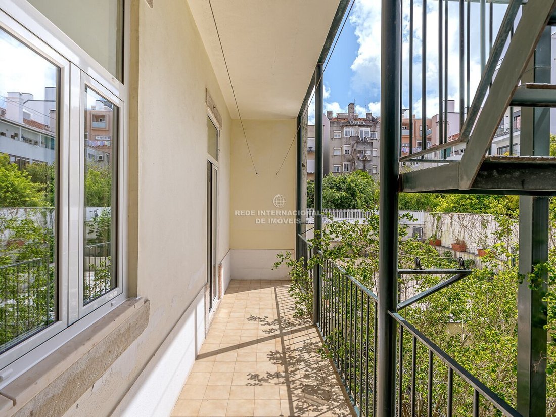 Apartment in Campo de Ourique, Lisbon, Portugal 4 - 17902666