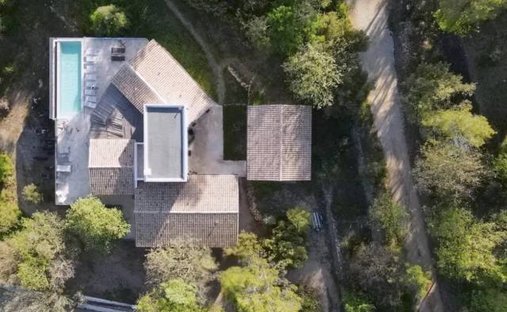 Estate in Cabasse, Provence-Alpes-Côte d'Azur, France 1
