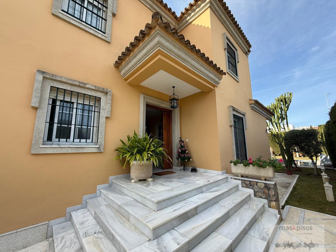 Chalet in Jerez De La Frontera, Andalusia, Spain 2 - 16898308