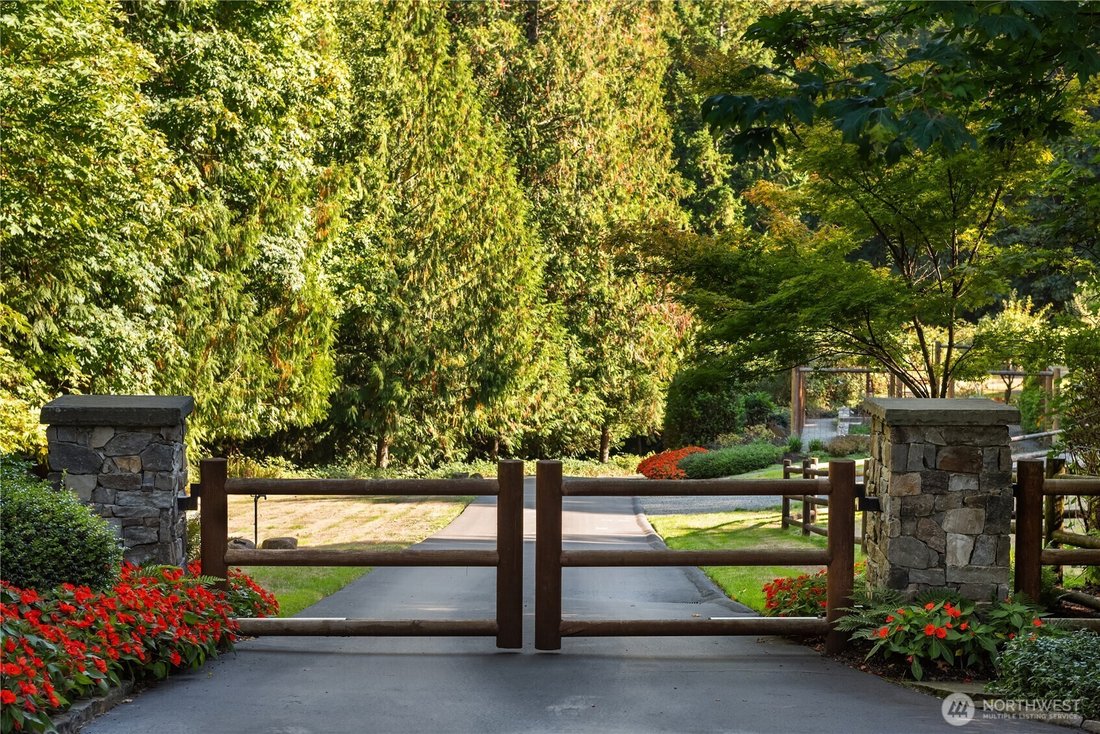 House in Sammamish, Washington, United States 3 - 18621990
