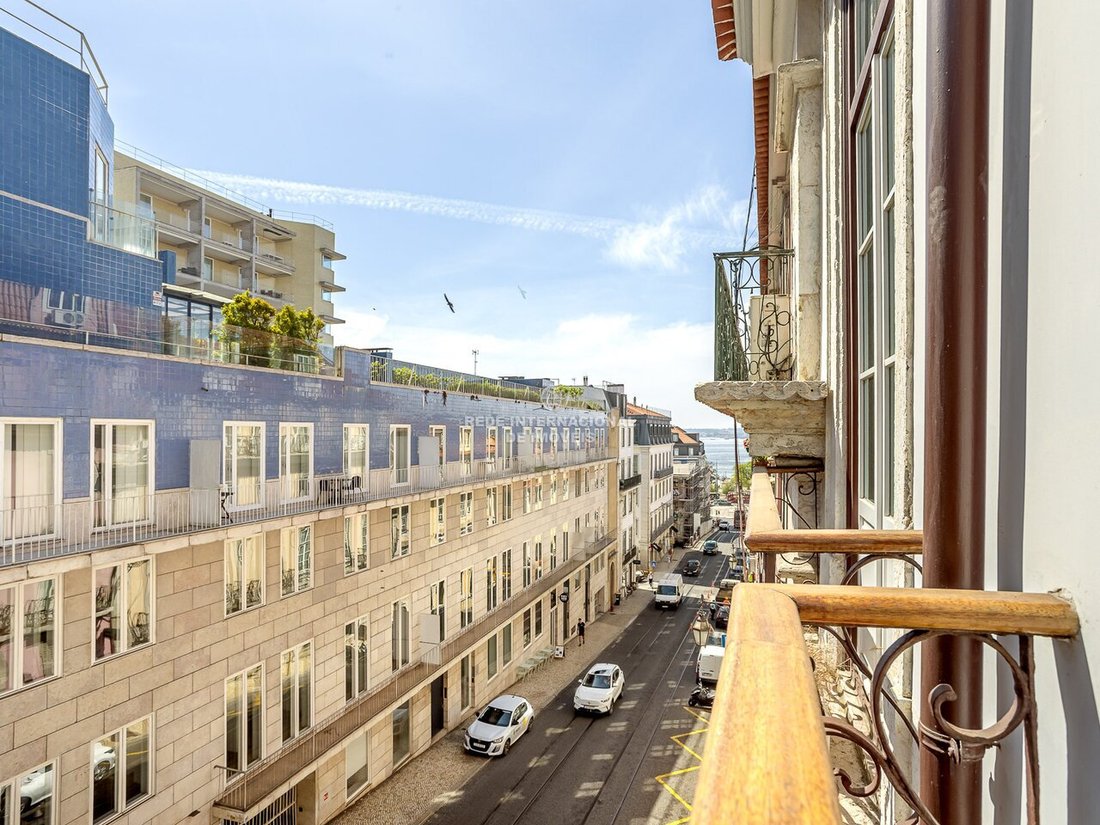 Apartment in Misericordia, Lisbon, Portugal 1 - 17902199