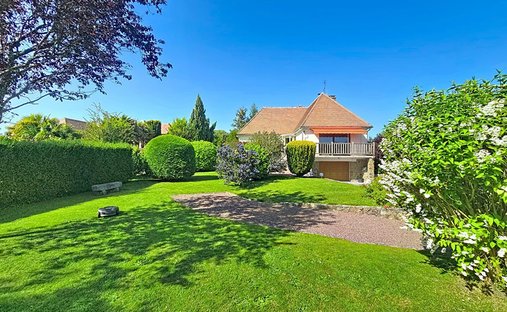 House in Saint-Martin-aux-Chartrains, Normandy, France 1
