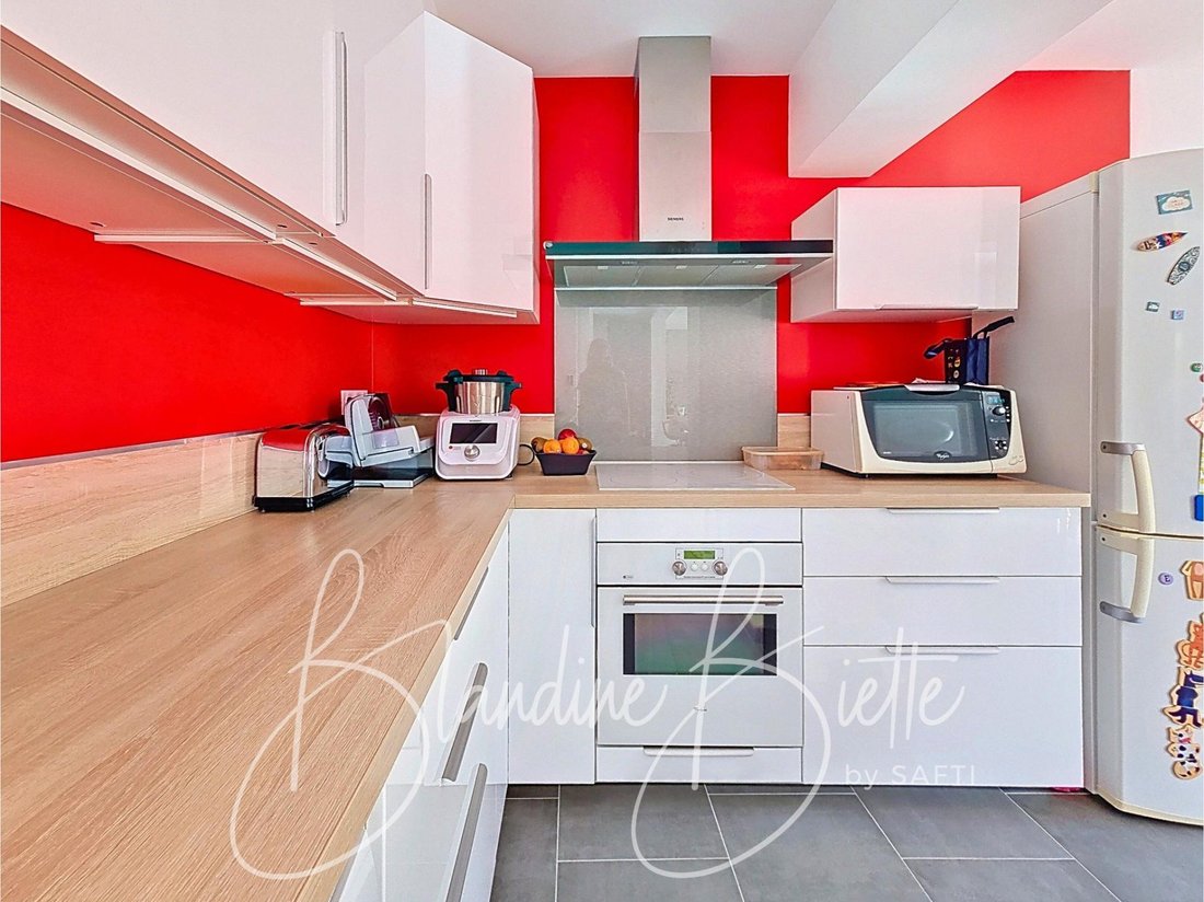House in Chatou, Ile-de-France, France 1 - 18620844