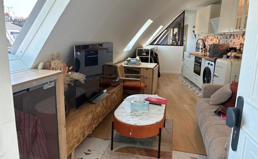 Apartment in Saint Germain l'Auxerrois, Paris 1er Arrondissement, Paris 1