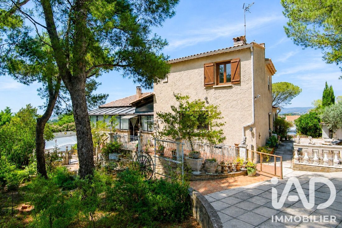 House in Village, Lancon-Provence, France 1 - 18617094