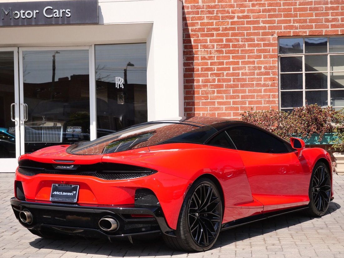 Coupe in Beverly Hills, CA, United States 4 - 18230729
