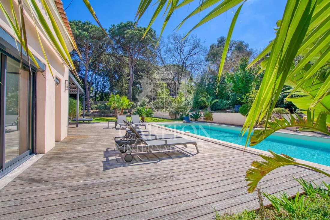 Villa in Gassin, Provence-Alpes-Côte d'Azur, France 2 - 18617747