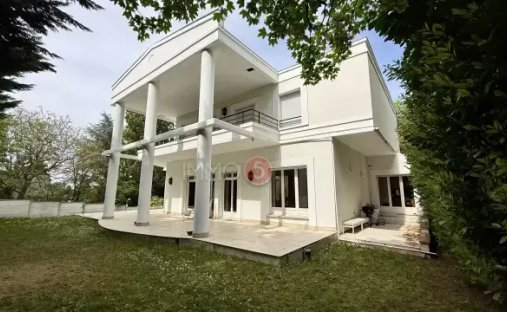 Villa à Thiers, Le Raincy, France 1