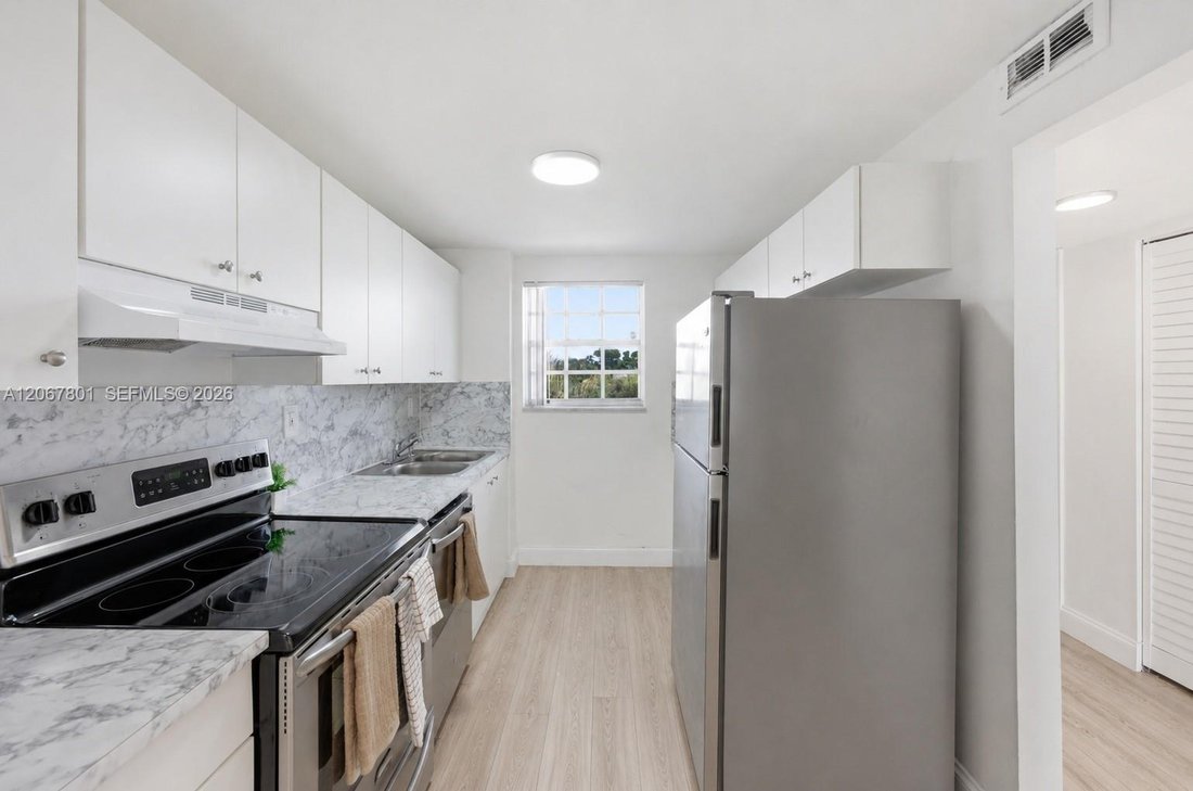 Wilton Manors, Florida, United States 2 - 18622309