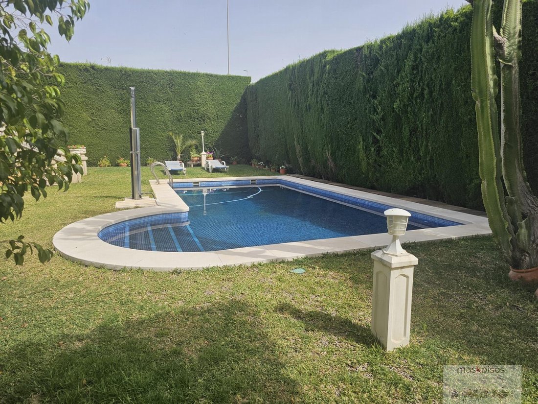 Chalet in Jerez De La Frontera, Andalusia, Spain 2 - 17481077