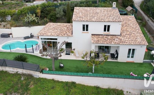 House in Nord Est, Bormes-les-Mimosas, France 1