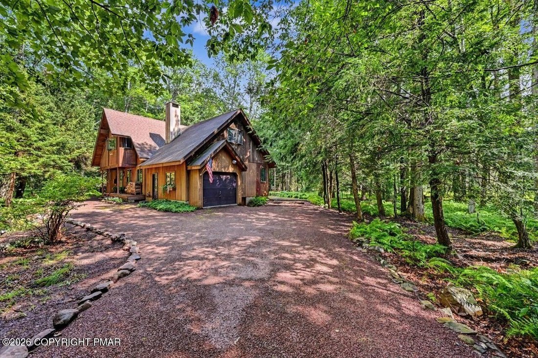 House in Pocono Pines, Pennsylvania, United States 4 - 18620589