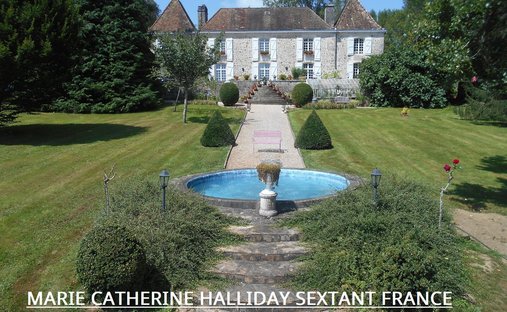 Chateau  en Nontron, Nueva Aquitania, Francia 1
