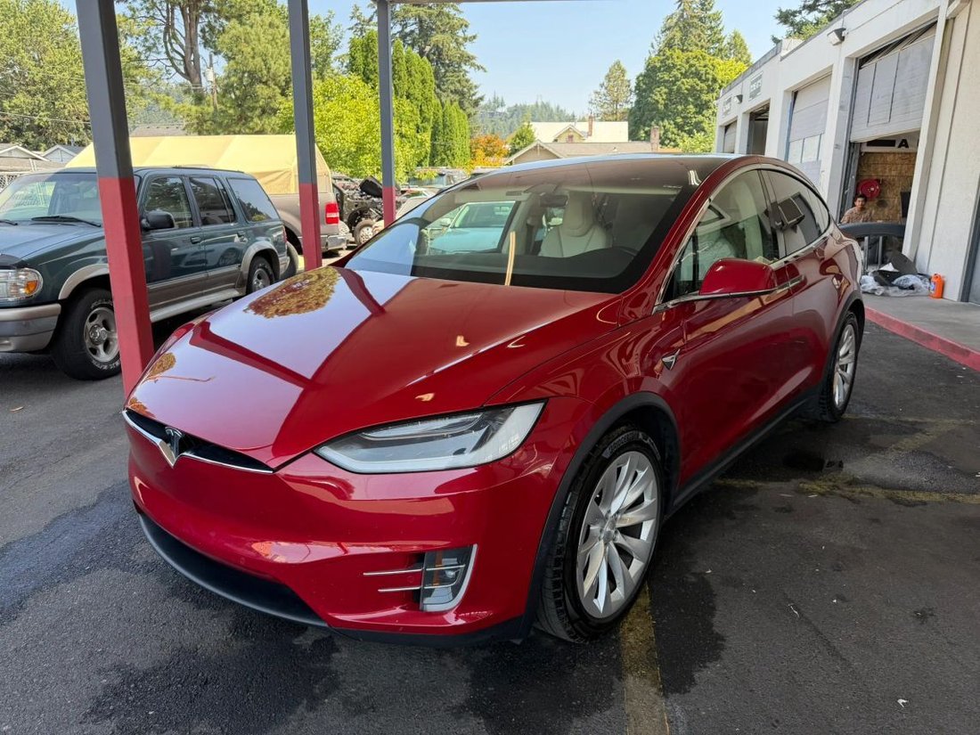 Suv in Portland, OR, United States 4 - 18616437