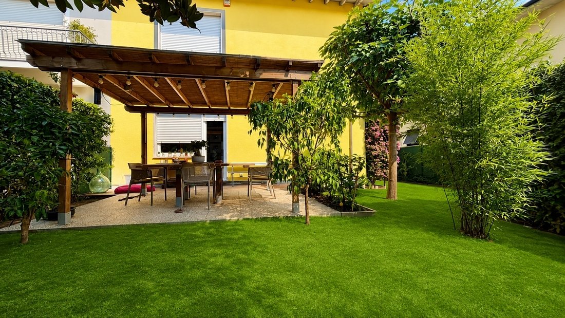 Villa in Sant'Anna, Lucca, Italy 1 - 18621460