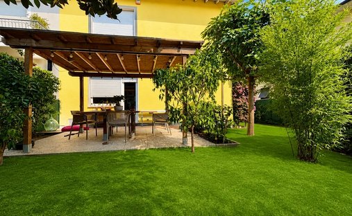 Villa in Sant'Anna, Lucca, Italy 1