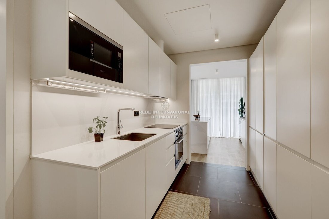 Apartment in Santo Antonio, Lisbon, Portugal 2 - 17537843