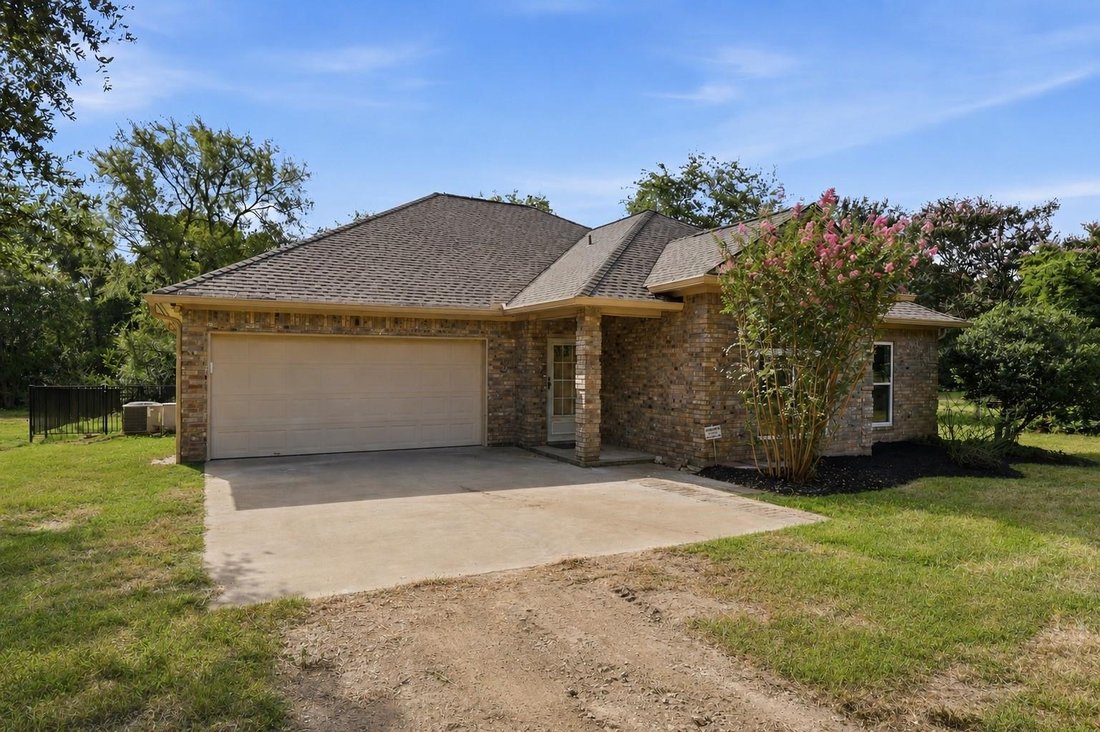 House in Wixon Valley, Texas, United States 3 - 18620256