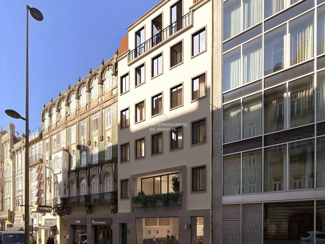 Apartment in Cedofeita, Santo Ildefonso, Se, Miragaia, Sao Nicolau e Vitoria, Porto District, Portugal 1 - 17378842