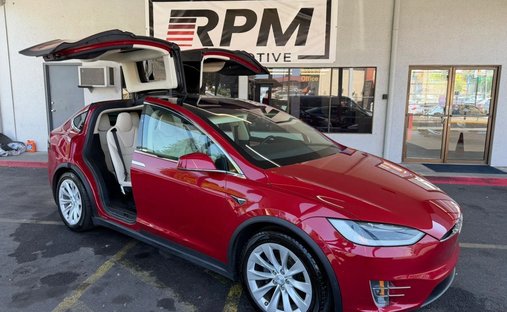 2018 Tesla Model X 75D Sport Utility 4D in Portland, OR, United States 1