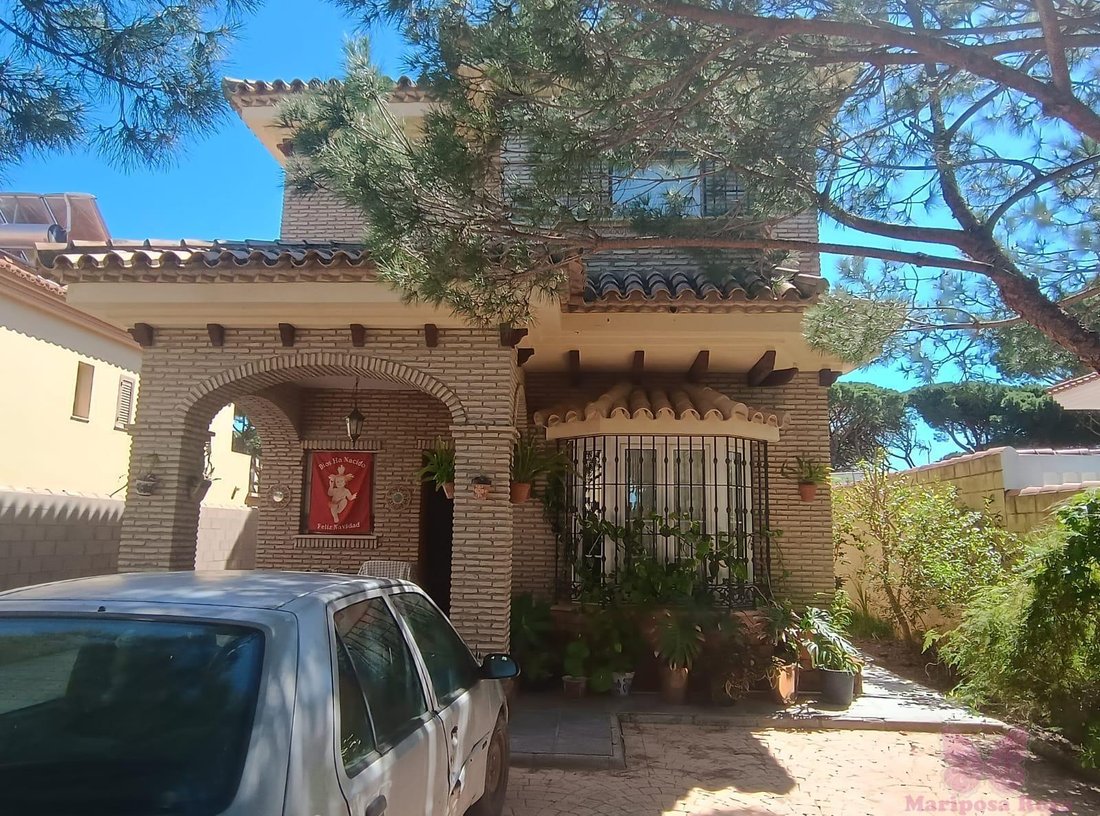 Chalet in Chiclana de la Frontera, Andalusia, Spain 3 - 15376970