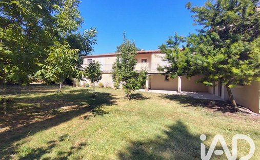 House in Aubignan, Provence-Alpes-Côte d'Azur, France 1