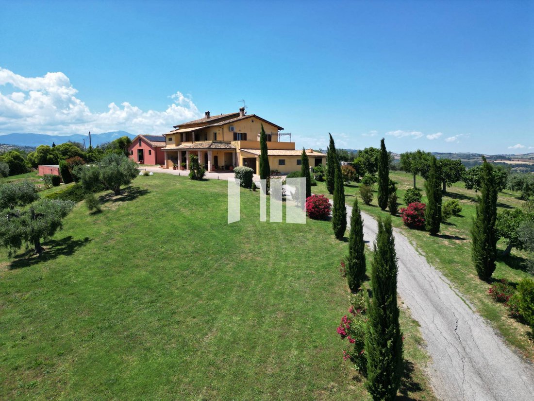 Villa in Notaresco, Abruzzo, Italy 3 - 18619547
