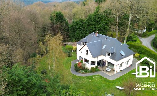 Villa in Pont-l'Évêque, Normandy, France 1