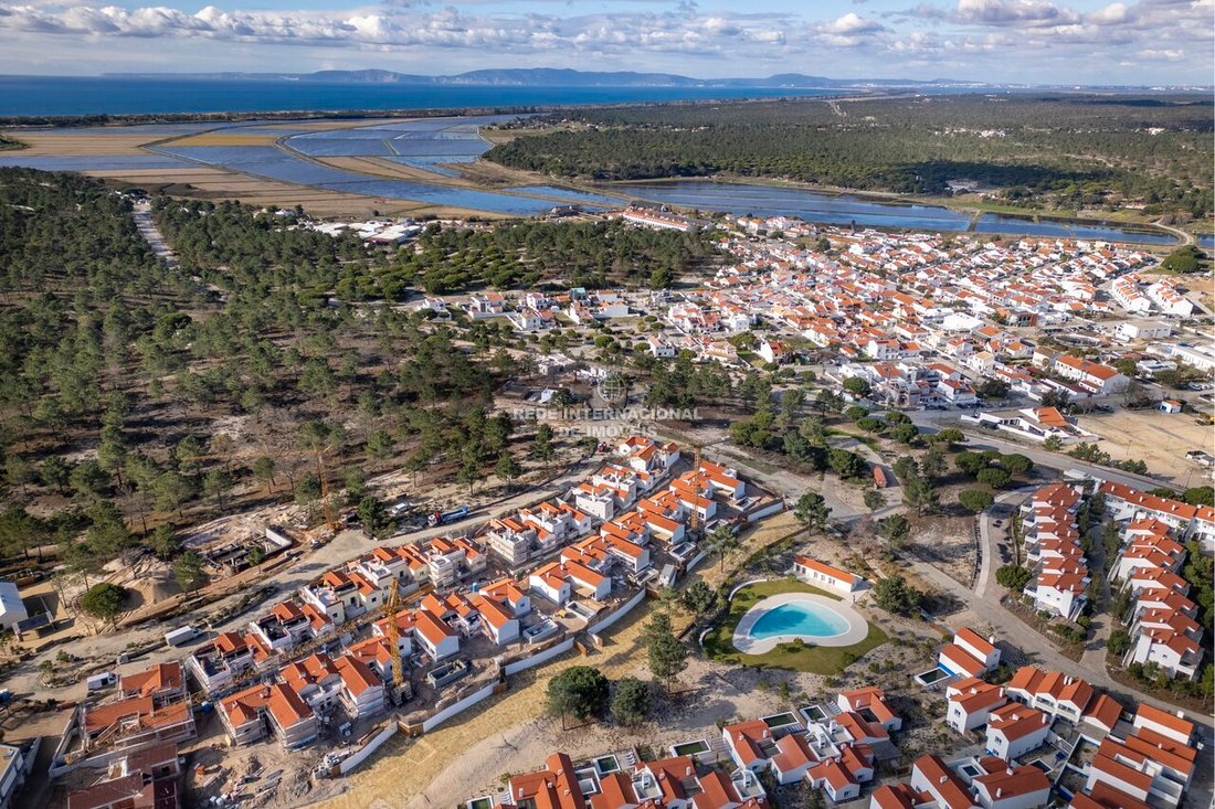 Apartment in Carvalhal, Setubal, Portugal 4 - 17500353