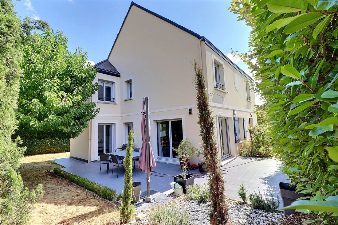 House in Forêt, Saint-Germain-en-Laye, France 1 - 18605271