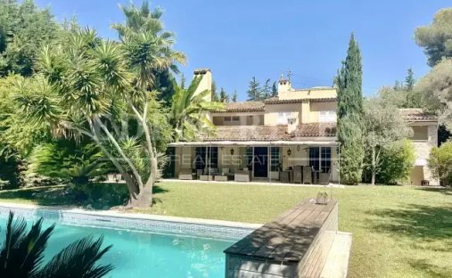 Maison à Fontmerle, Antibes, France 1