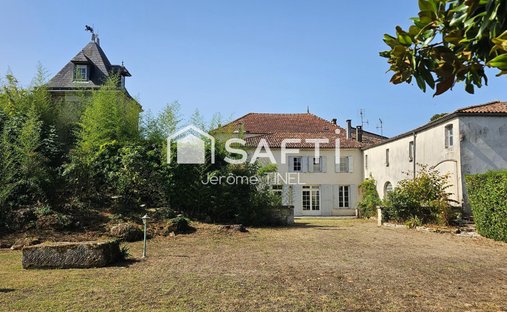 House in Cozes, Nouvelle-Aquitaine, France 1