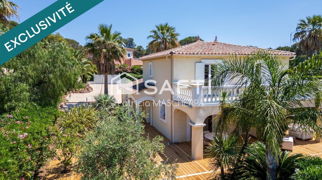 House in Le Dramont-Agay-Anthéor-Le Trayas, Saint-Raphaël, France 1 - 18233383
