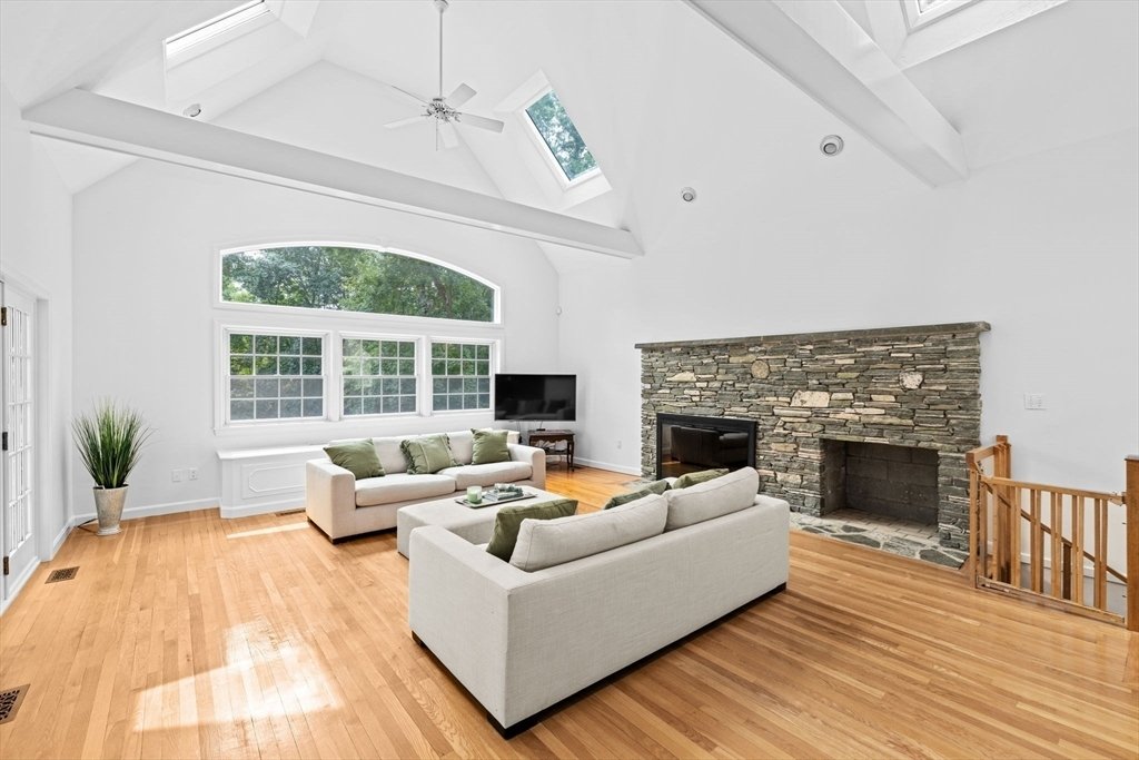 House in Hingham, Massachusetts, United States 3 - 18619989