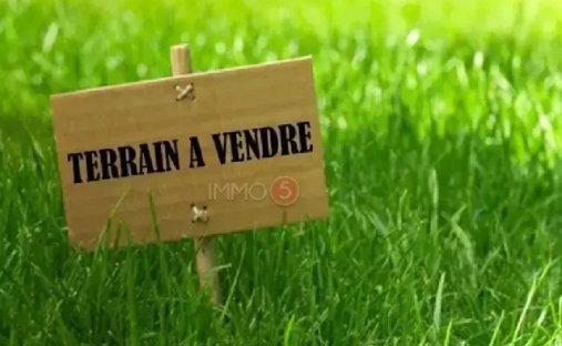 Land in Collavéri-Kubacki, Livry-Gargan, Frankreich 1