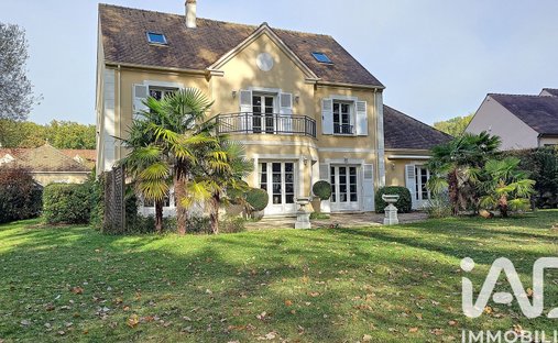 Haus in Est, Saint-Arnoult-en-Yvelines, Frankreich 1