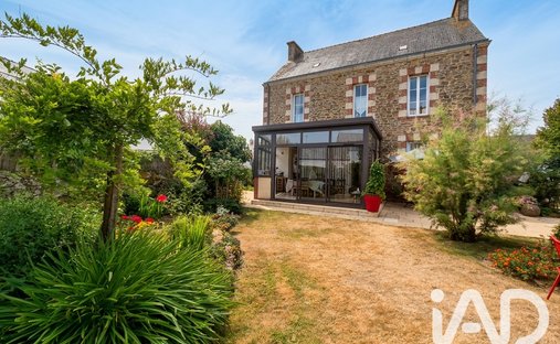 House in Saint-André-des-Eaux, Pays de la Loire, France 1