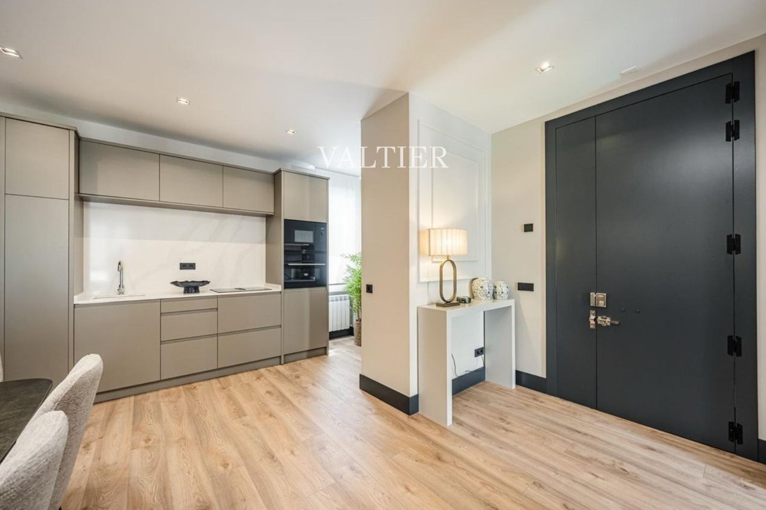 Apartment in Retiro, Madrid, Spain 4 - 18358749